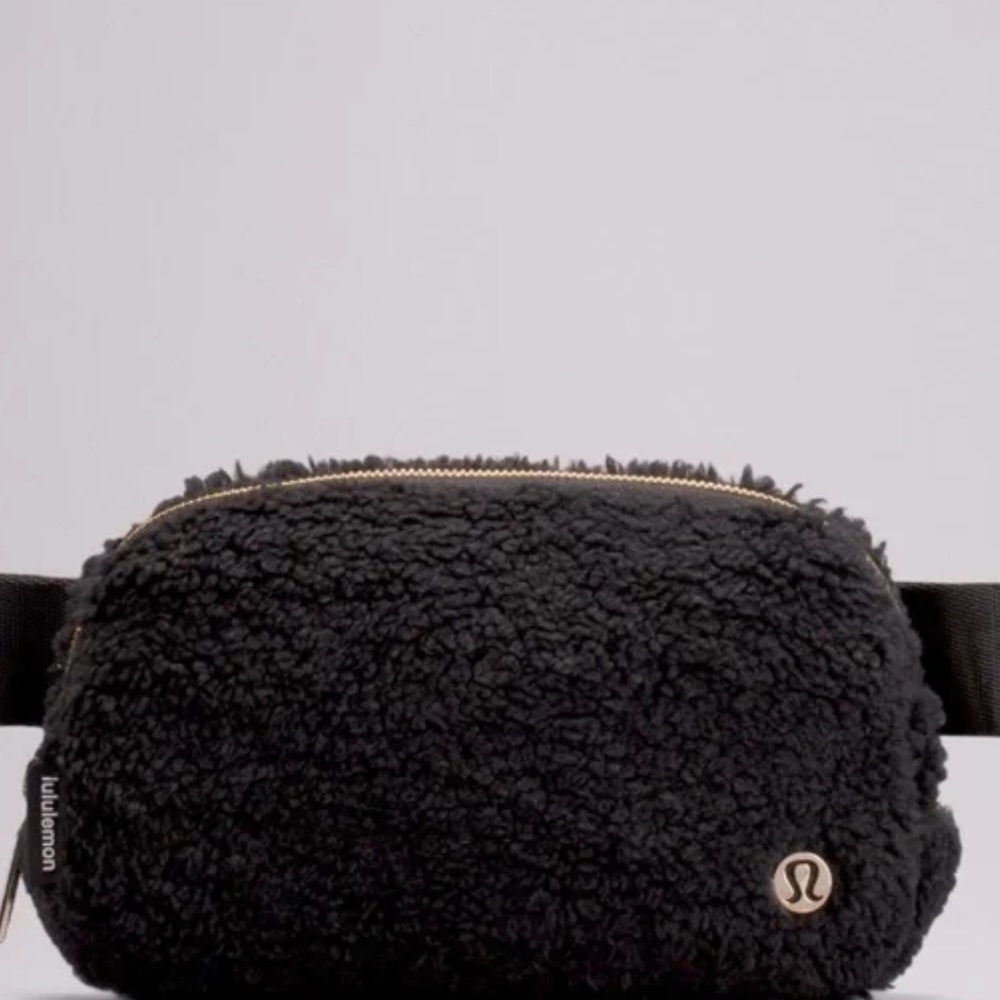 NWT Lululemon Black Fleece Belt Bag; ships in Lulu bag